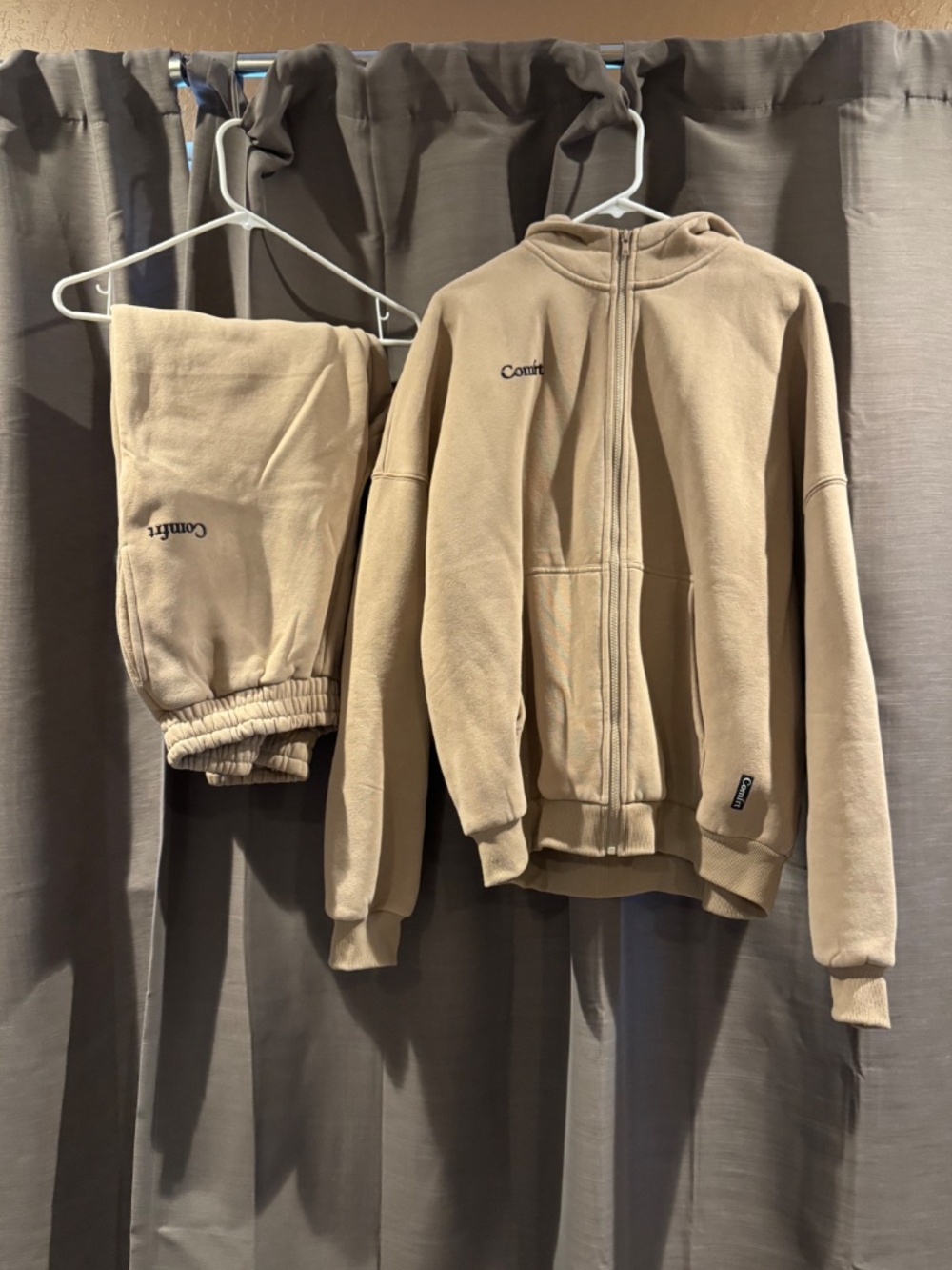 Comfrt Signature Sand Set - Women’s M - Picture 2 of 2